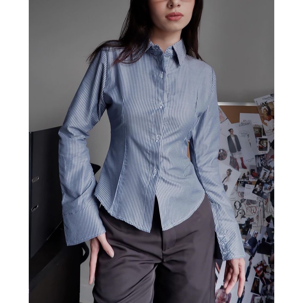 KEMEJA Wear Sarey - Julia Top - Slim Fit Shirt - Womens Top - Cotton with two จีบที่เอว (Slim Effect) - Office Fits
