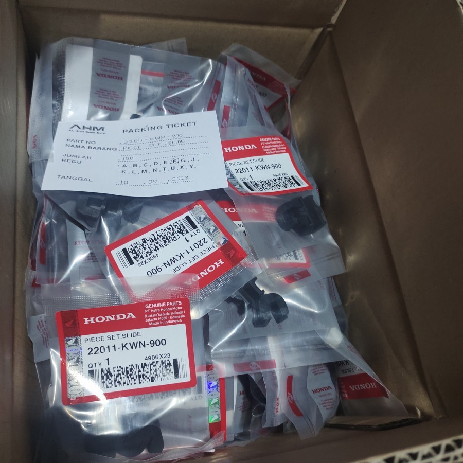 ชุดสไลเดอร์ 3PCS vario 125 AHM ORIGINAL 22011KWN900