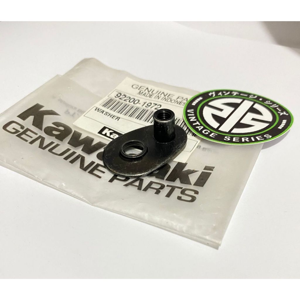แผ่นเครื่องซักผ้าไฟเลี้ยว W175 แผ่นไฟเลี้ยว klx d tracker 150 w175 Original Kawasaki 92200-1972