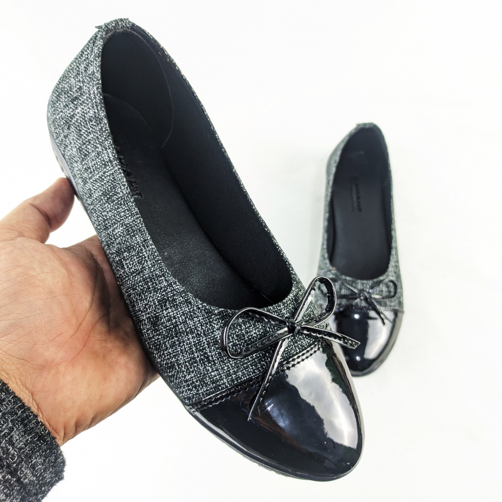 รองเท้าส้นแบนผู้หญิง Clarissa Ballerina Flat
