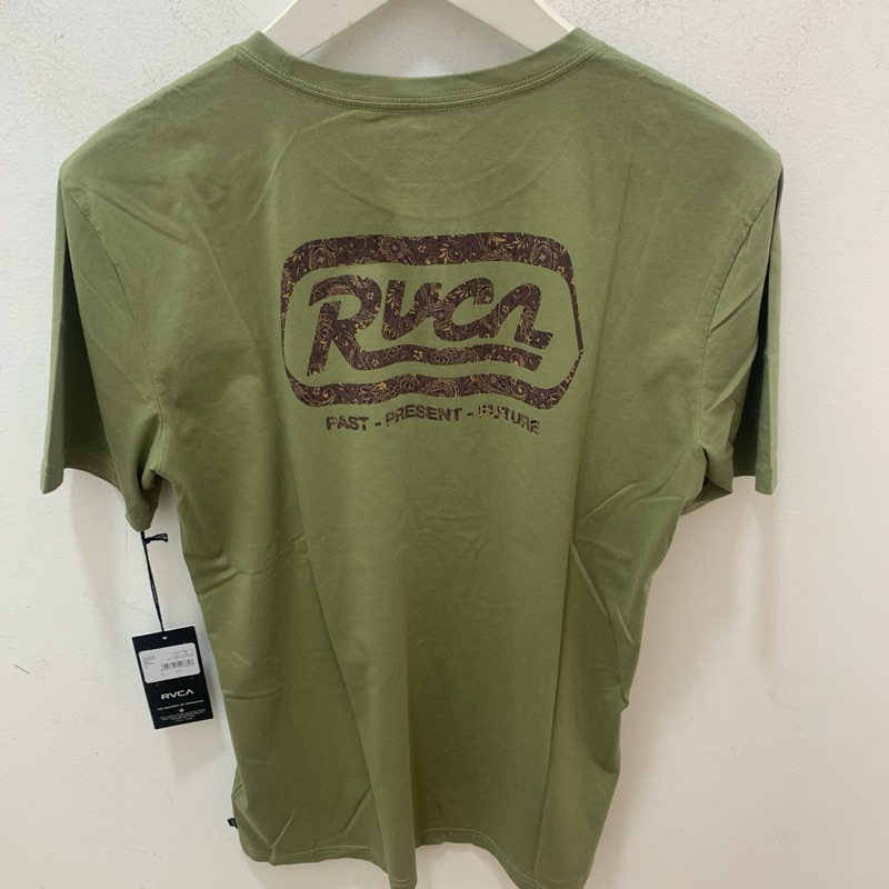 เสื้อยืดผู้ชาย Rvca ดั้งเดิม Va Atlas Gmb ใหม่