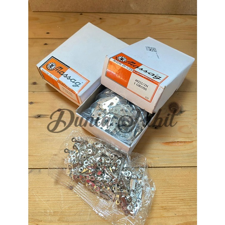 MASSAG RIGHTS BUTTON SEWING RIGHTS PANTS CONTENTS 12 ชุด
