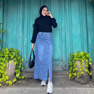 Rok Jeans Wanita Kancing Belah Samping Strecht Pinggang Karet Kekinian Korean Style
