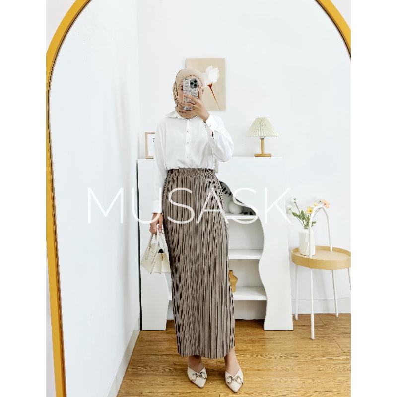 Bb CENTI PLISKET SPAN SKIRT / LONG PLISKET SPAN SKIRT / PLISKET LONG SKIRT CODE 099