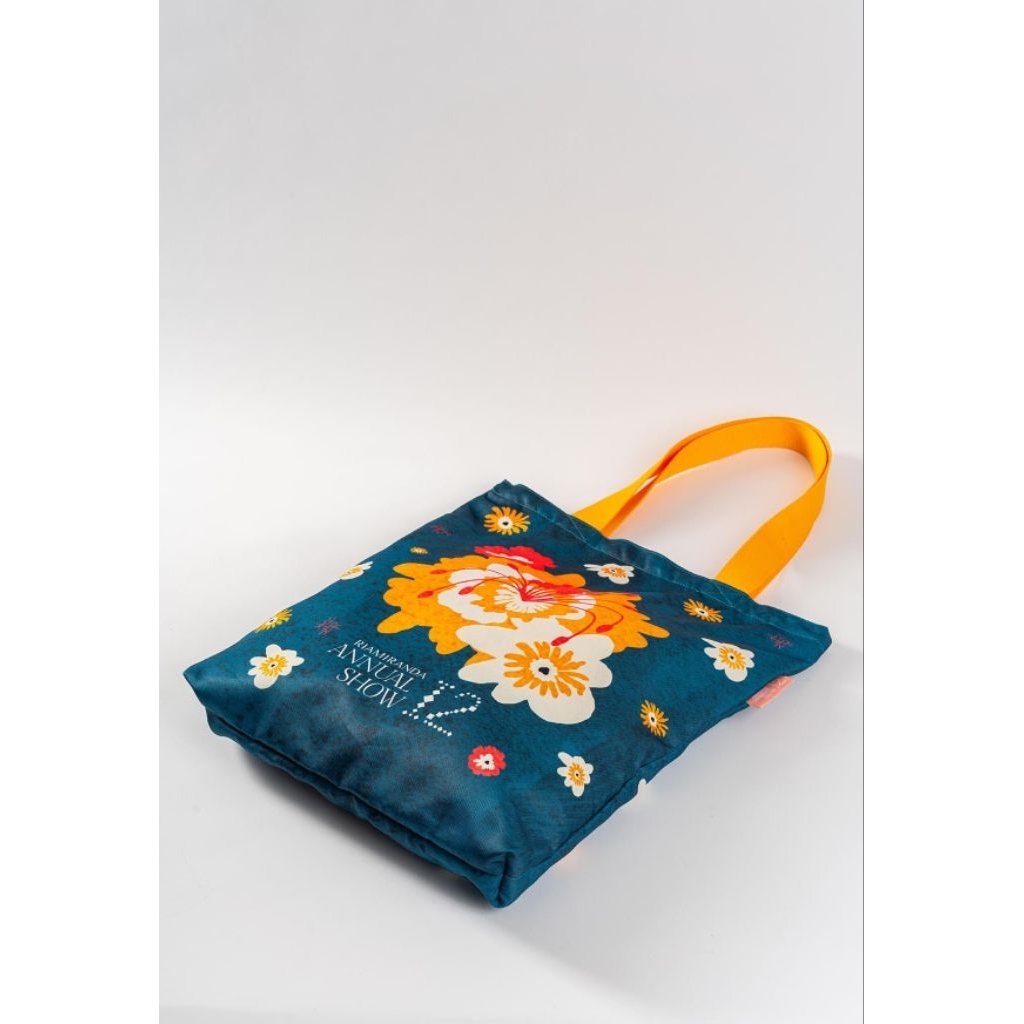 กระเป๋าโท้ต Ria Mirada RM