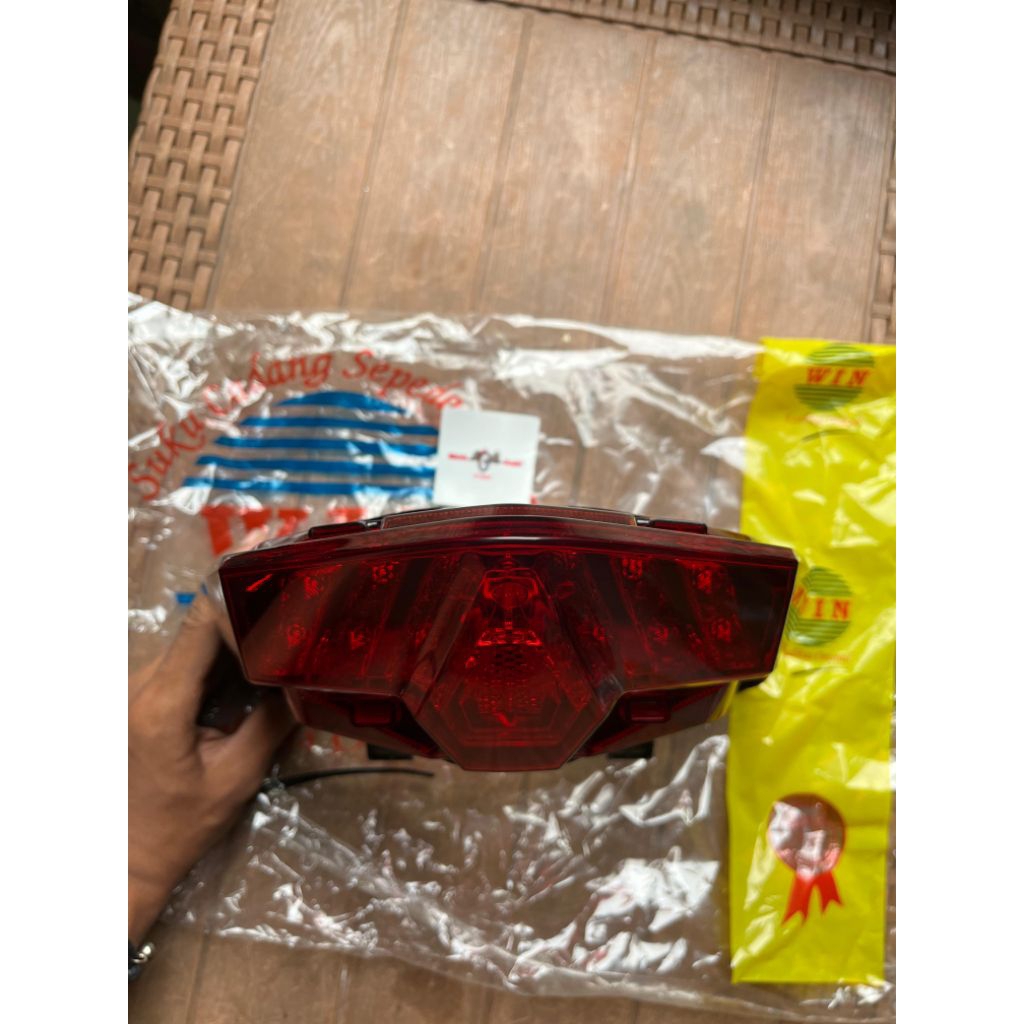 ไฟท้ายสําหรับ Vario 125/150 LED ใหม่ 2018 Vario 125 LED ใหม่ 2023 โคมไฟหยุด assy Vario 125/150 win ย