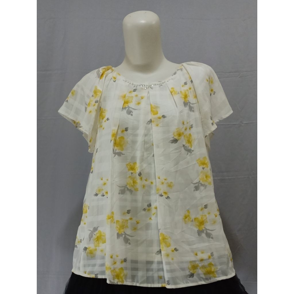 เสื้อเบลาส์ดอกไม้ Glacier