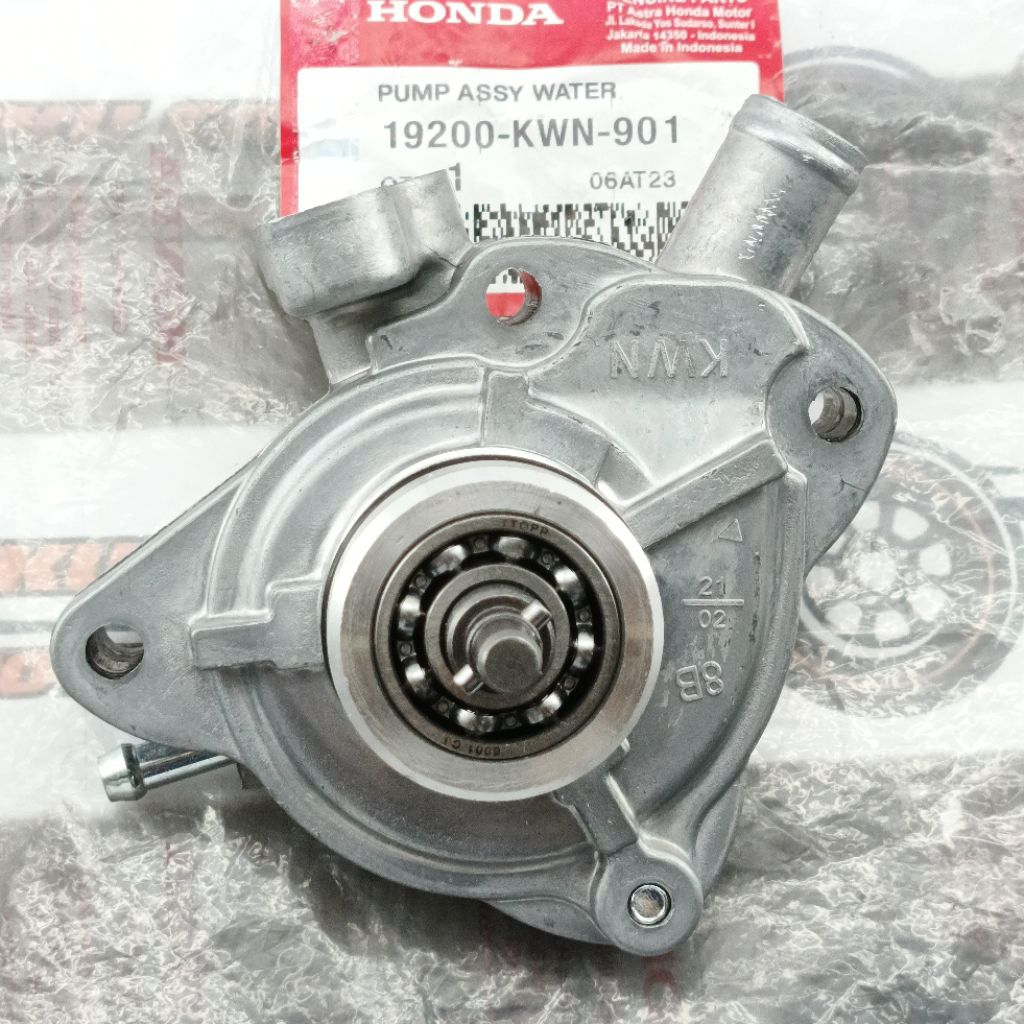 19200-KWN-901 HONDA PCX 150 RADIATOR ปั้มน้ํา