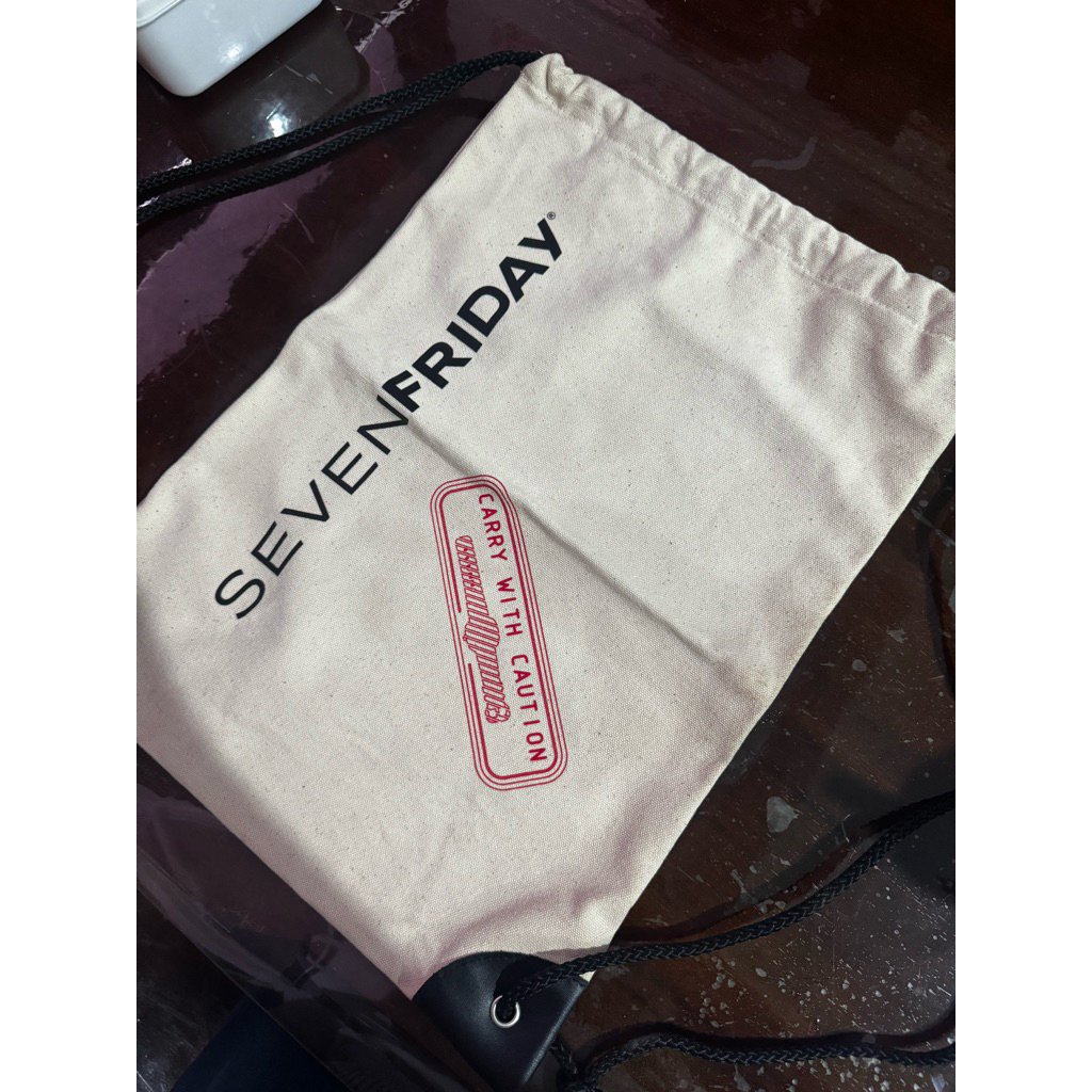 SEVEN FRIDAY ผ้าใบกระเป๋าเซเว่นวันศุกร์