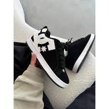 Dc Court Graffik Black White Unisex Shoes รองเท้าลําลองไขมันล่าสุด