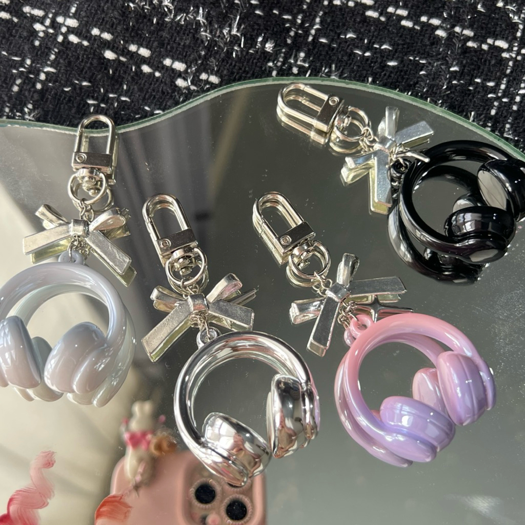 [READY] ชุดหูฟังพวงกุญแจ Y2K โดย Milky Moru | หูฟัง Bagcharm