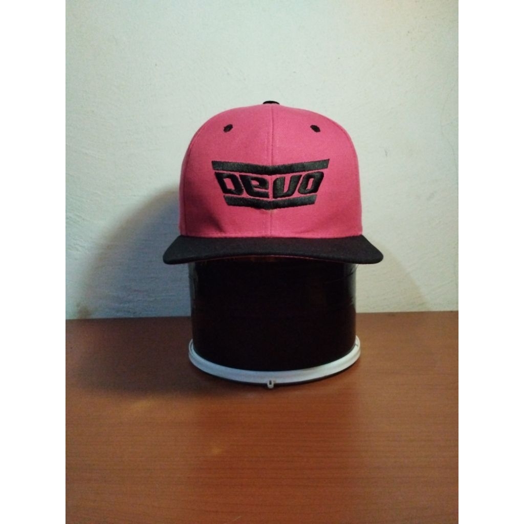 หมวก Snapback Brandon Devo