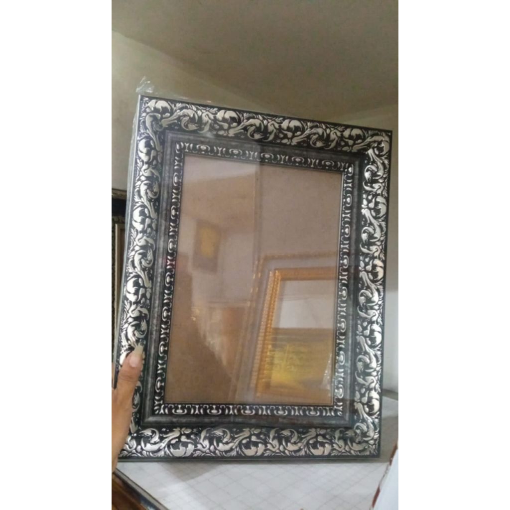 A4 FRAME (21x30 cm) EXCLUSIVE FRAME LARGE BAR LUXURY PLAIN MOTIF