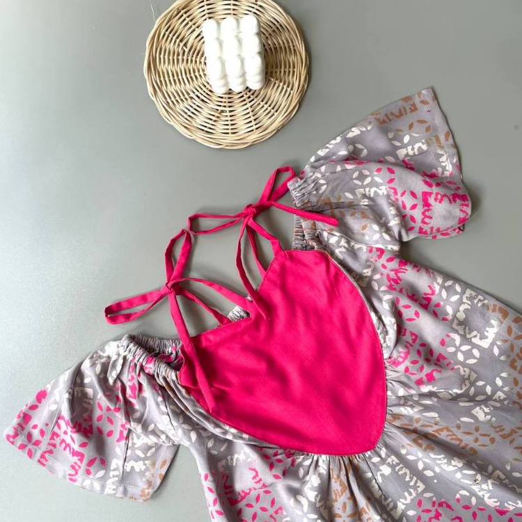 Bekids Batik - เดรสเรย่อนสีรุ้ง (10-12 ปี)