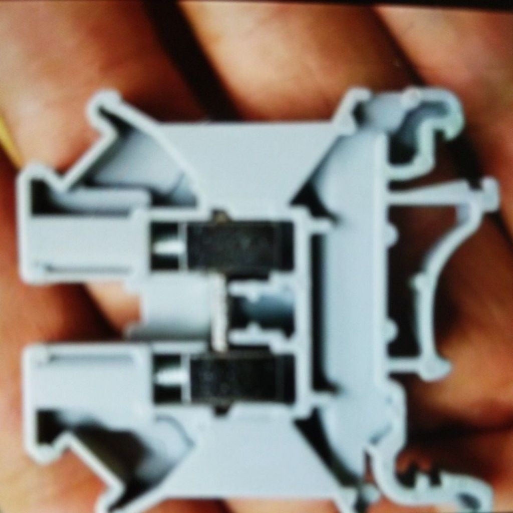 TERMINAL BLOCK หน่วยขายปลีกของ UK5N