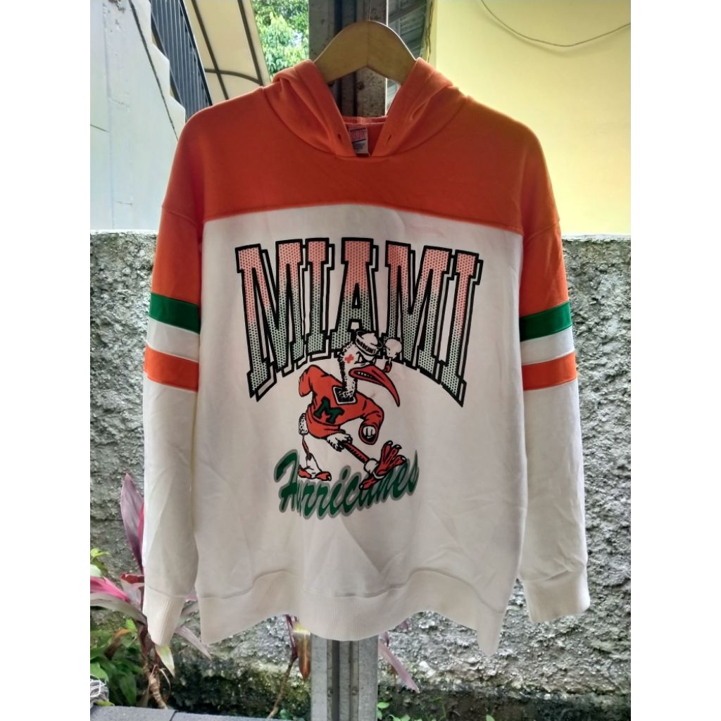 Miami decente Hoodie มือสอง