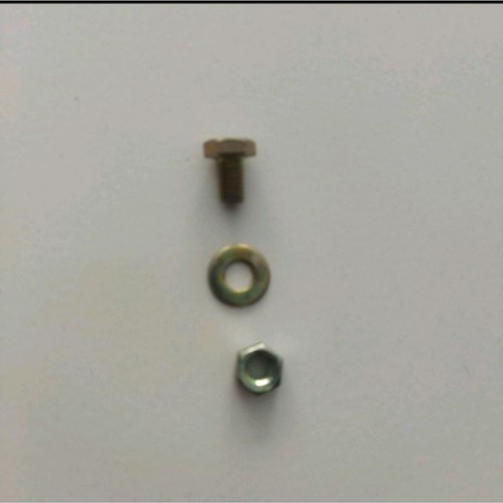 น็อต+น็อตเหลือง m6x15 เนื้อหา 50 ชิ้น