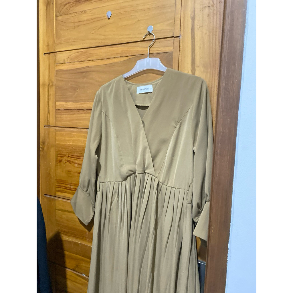 ชุดเดรสผู้หญิง (y05)