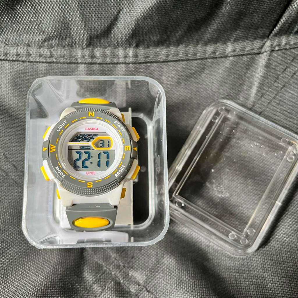 SS.id READY WATERPROOF CHILDRENS WATCH LASIKA G785 WATCH/ DIGITAL CHILDRENS WATCH.