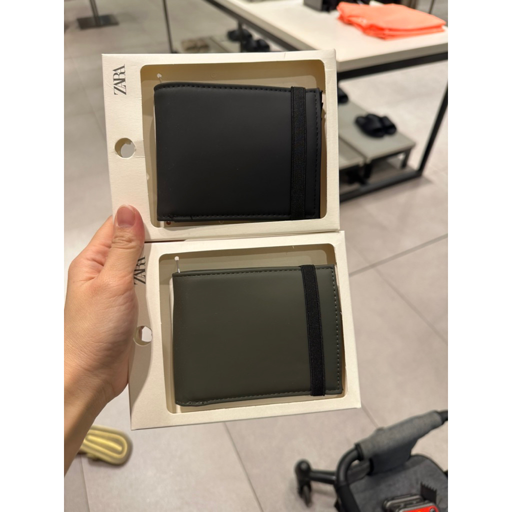 กระเป๋าสตางค์ผู้ชายแบบพับได้ Zara