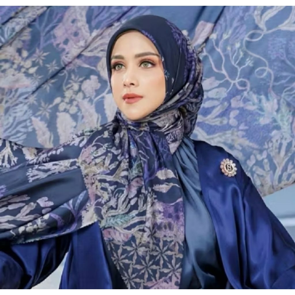 PRELOVED BUTTONSCARVES MISOOL SERIES SEA SLUG SPLIT 400K