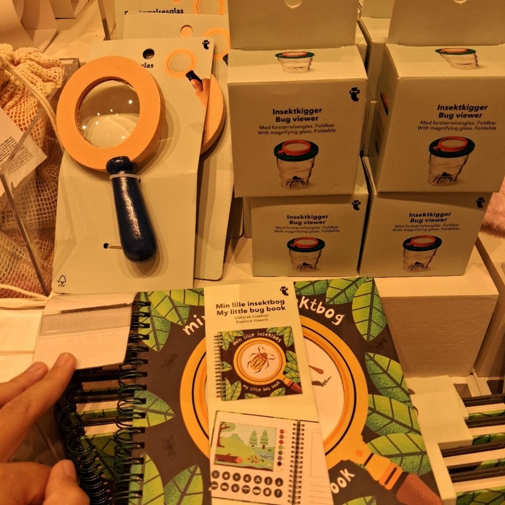 [JASTIP FLYING TIGER] หนังสือกิจกรรมสําหรับเด็กแมลงวิทยาศาสตร์แว่นขยายหนังสือแมลงตัวน้อยของฉัน