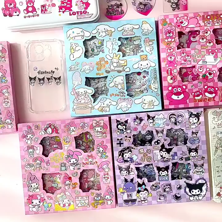 สติ๊กเกอร์ UNQ 100 แผ่น – Sanrio, Kuromi, Cinnamoroll, Melody,Lotso, Pumpkin Character Random