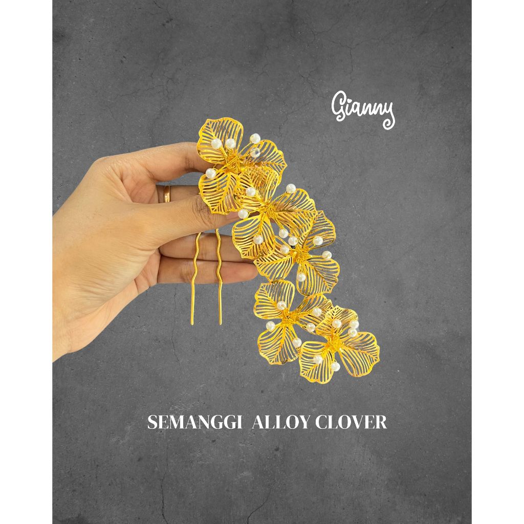 Alloy Gold Clover / Fashion Clover / Bali Clover