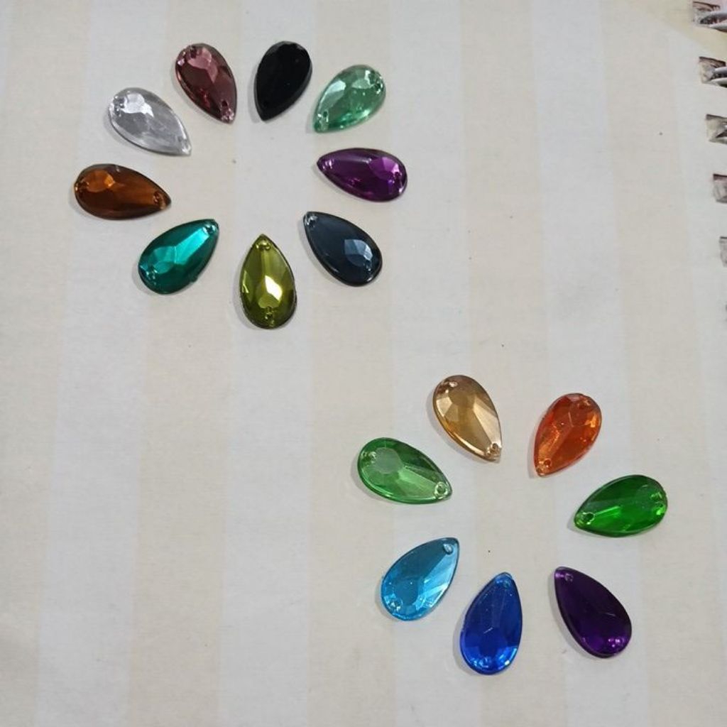 CRYSTAL SEQUINS WITH DROP SEWING SIZE 9X16MM (12 SEEDS) สําหรับงานฝีมือเสื้อผ้า
