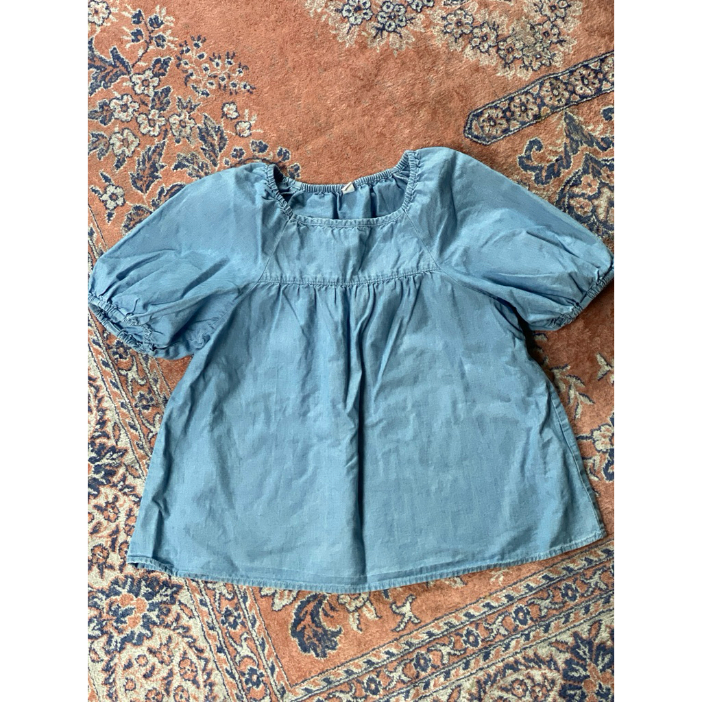 PRELOVED pl เสื้อยีนส์เด็กแบรนด์แขนบอลลูน ไซส์ 130