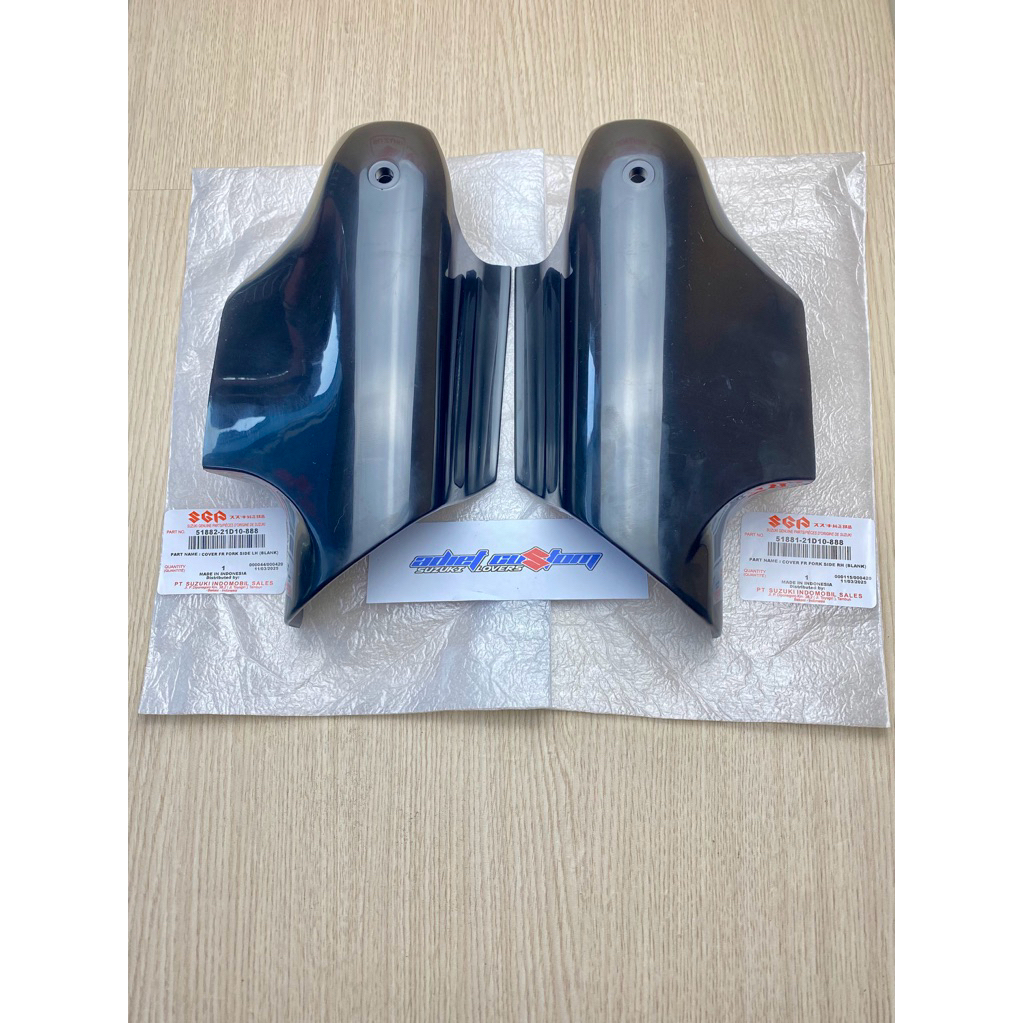 A PAIR OF FRONT FENDER SHOCK EAR COVERS สําหรับ SATRIA 2-STROK DUMBA ORIGINAL SGP (BLANK) 51882-21D1