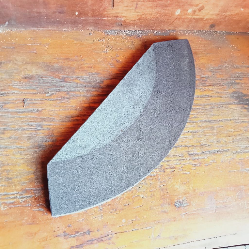 13. หินลับมีดตะแกรงคอรันดัม +-400 ขนาด (T1,2 x W10,5 x P31cm)