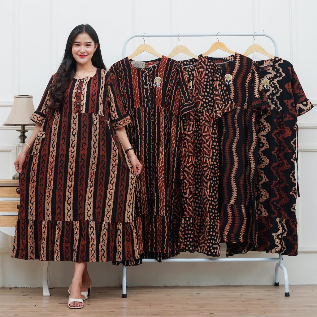 Cantika Adela Shafa Buttoned Dress ใหม่