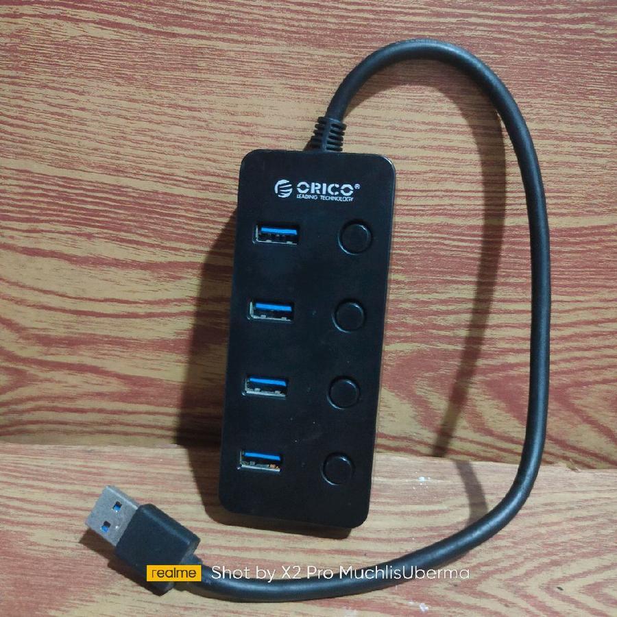 Orico W9PH4-U3 - พอร์ต USB HUB ความเร็วสูงพิเศษพร้อมสวิตช์ไฟและ LED