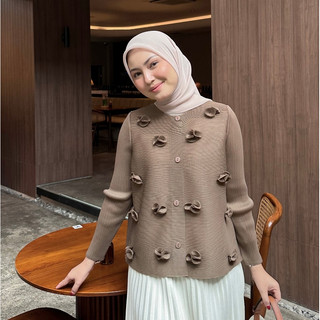GONEGANI OFFICIAL - Blossom Pleats Blouse Women Korean Style