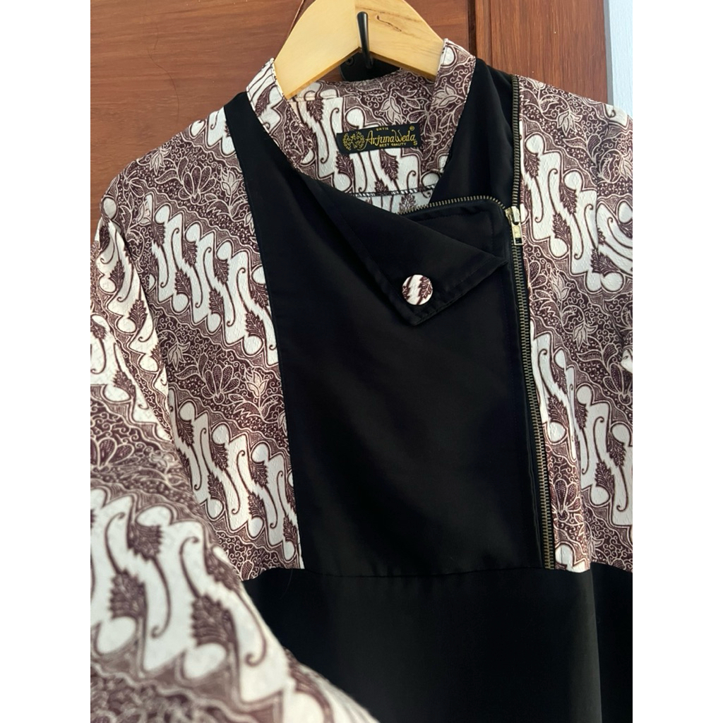 Arjuna Weda S Batik Dress Arjuna Weda Womens Batik Dress Size S สีดําสีน้ําตาล