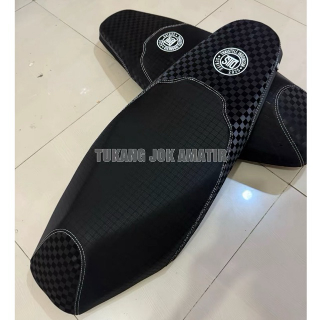 TAHAILAND สไตล์ (TSID) ORIGINAL V1 Motorcycle Seat Leather, 3D Chess Batik Mik Chess Seat Leather เพ