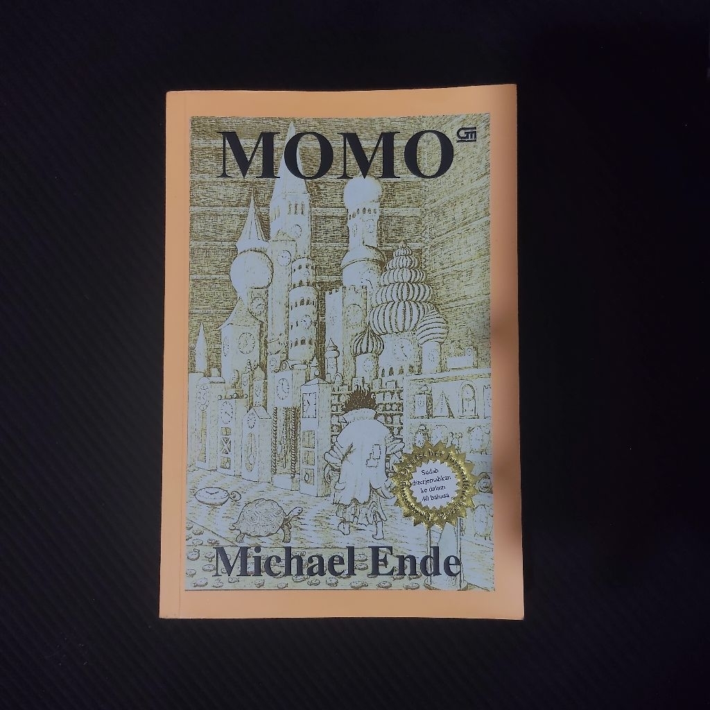 หนังสือต้นฉบับ • Momo - The Magic Story About the Cluster of Time Thief & a Little Child / MICHAEL E