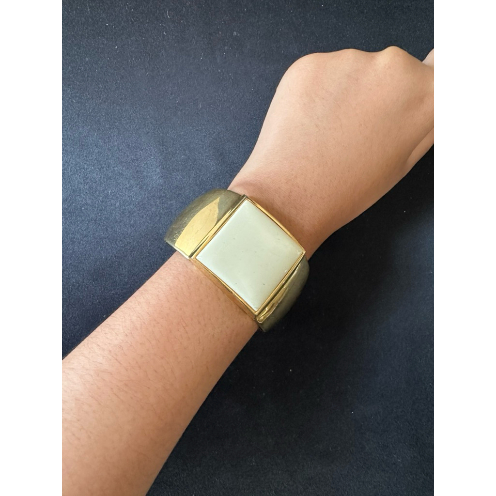 กําไล Avon Wide*****