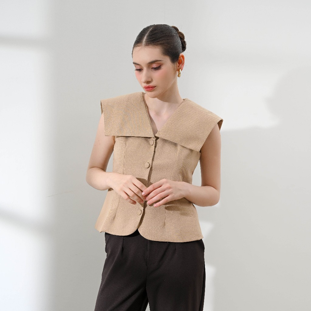 Maree Studio - เสื้อ Orla ในเสื้อ Camel / ผู้หญิง