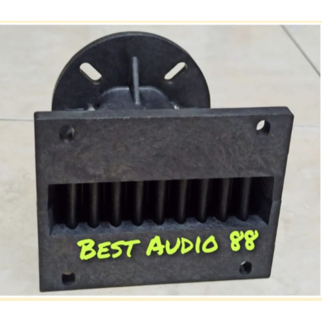 Array JH 5915 กรวยสายลากแตร ขนาด 11x8.5cm