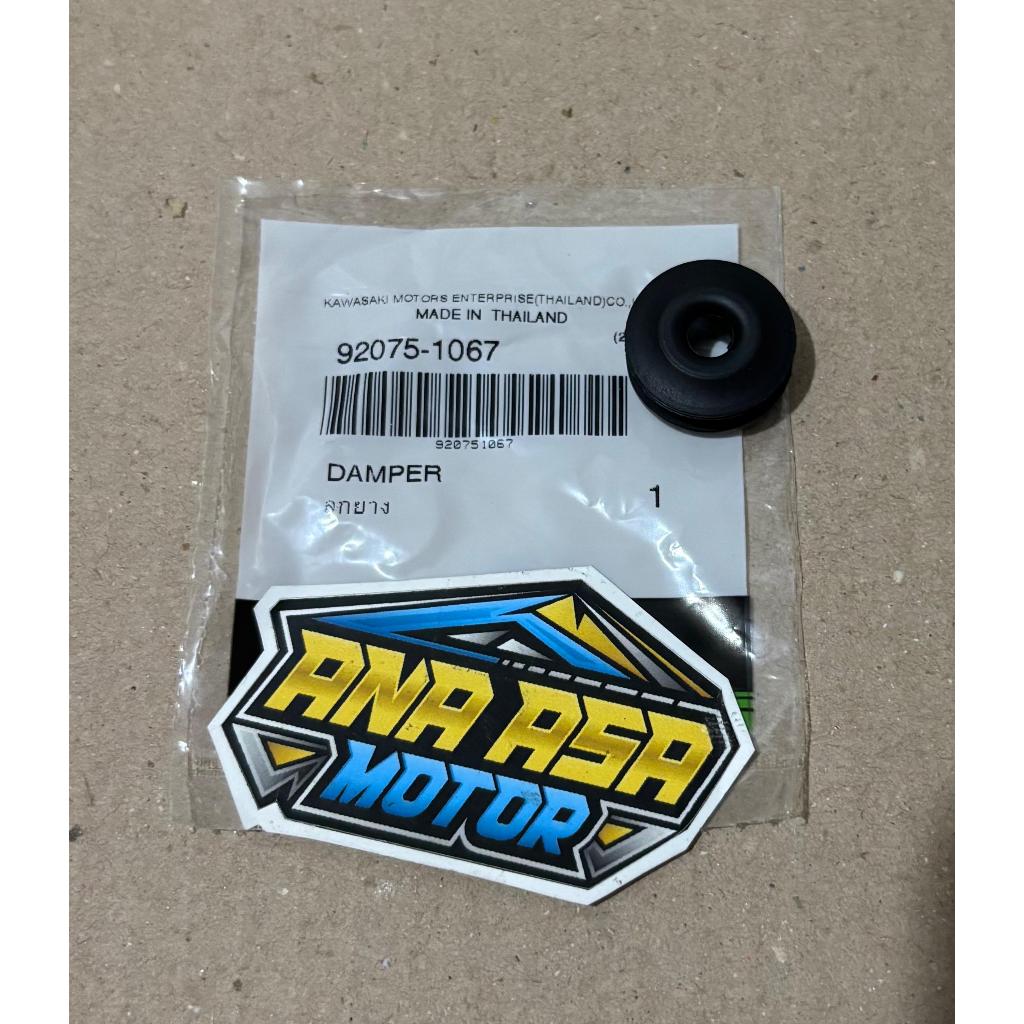 ยางเดิม Damper V Grill V Grill Kawasaki Ninja RR OLD ZX 150 - 92975-1067