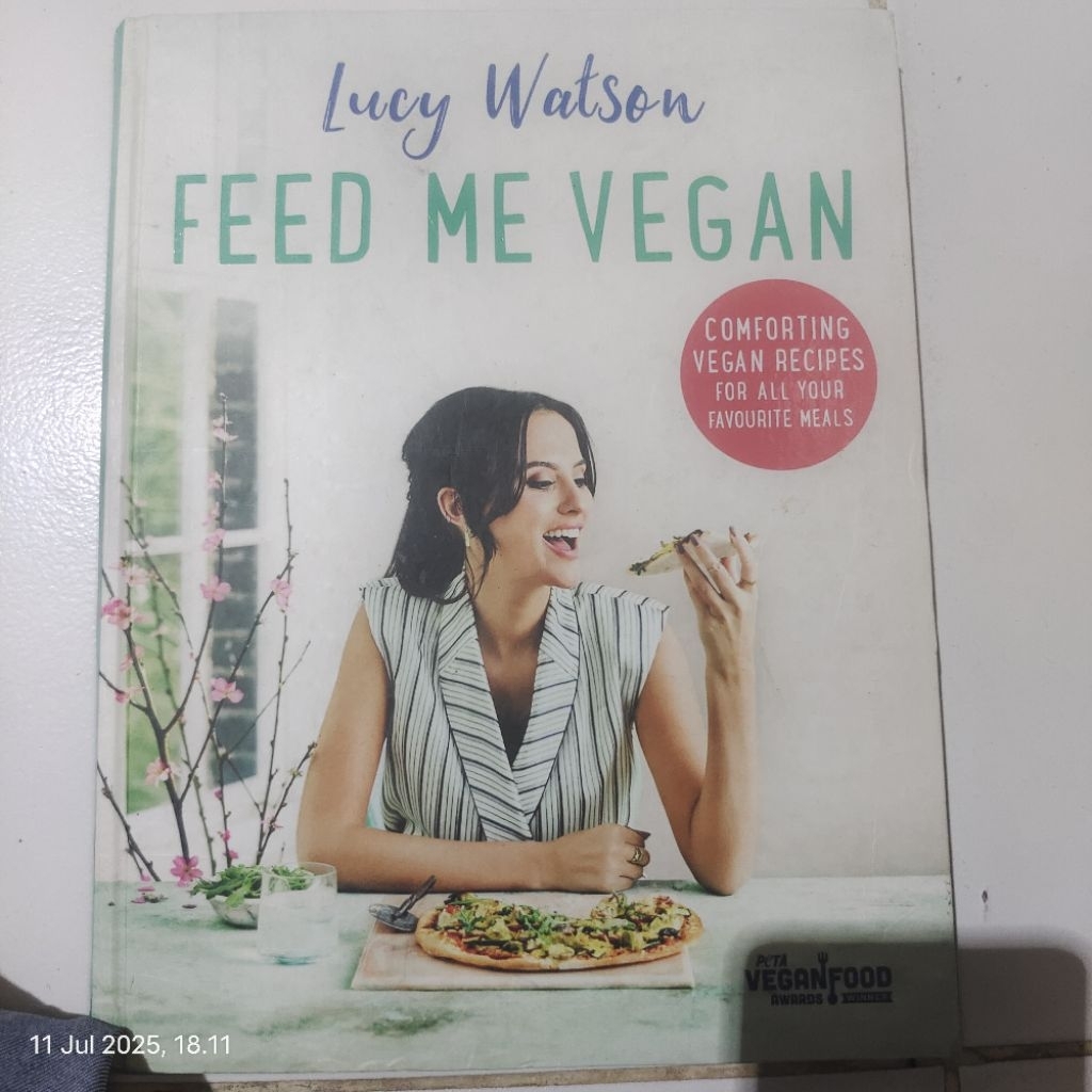 LUCY WATSON FEED ME VEGAN หนังสือต้นฉบับ
