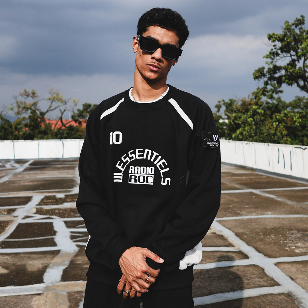 W.Essentials 9th Rue Sillla Oversize Crewneck Noir Black/Asphalt