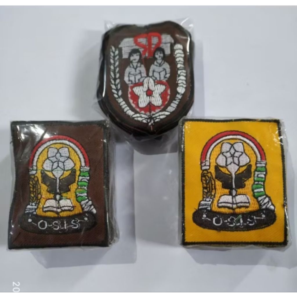 10 ชิ้น ELEMENTARY SCHOOL, MIDDLE SCHOOL, และสูง SCHOOL EMBROIDERY BET