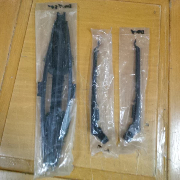 แขนปัดน้ําฝน ด้ามยาง ใบปัดน้ําฝน Jeep CJ 7 CJ7