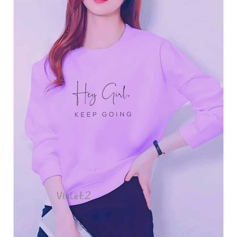 Hey Girl Motif เสื้อยืดแขนยาวสําหรับผู้หญิงผู้ใหญ่อินเทรนด์และอินเทรนด์เสื้อยืดแขนยาวผู้หญิง Crewnec