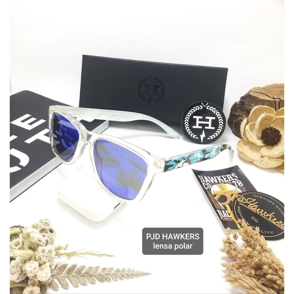 แว่นกันแดดเลนส์โพลาไรซ์ Hawkers