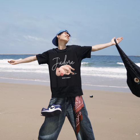 KATUN เสื้อยืดผ้าฝ้ายสีดํา ลายหมูน่ารัก พร้อมข้อความ "Jadore" สไตล์เท่และตลก