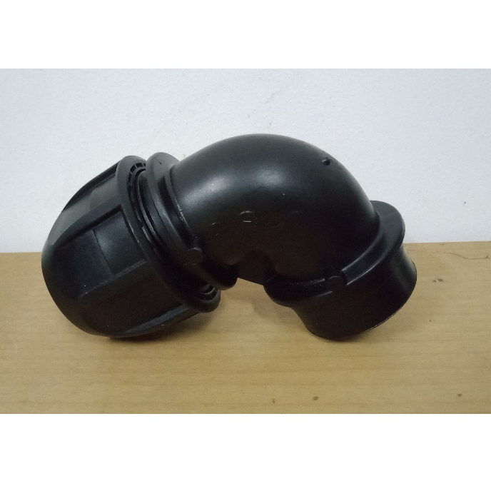 HDPE ELBOW HDPE หญิงทํางานฟิตติ้ง 1 นิ้ว (32MM) ยี่ห้อ PENGUIN